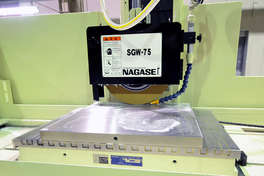 半導体用封止金型の溝加工