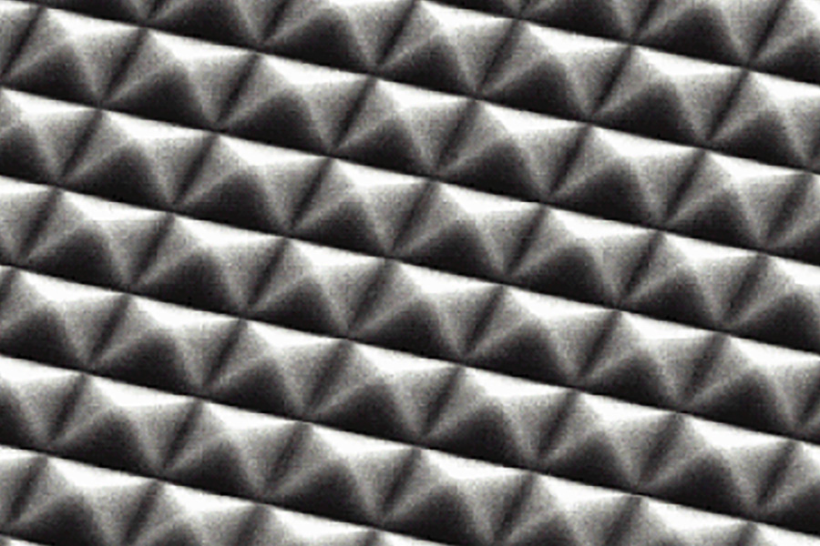 Machining of 1μm-Quadrangular Pyramids