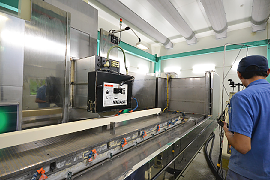 Machining of Ultra-Precision Parts Including Gauges and T Dies (extrusion molding dies) (S4/SLS2)