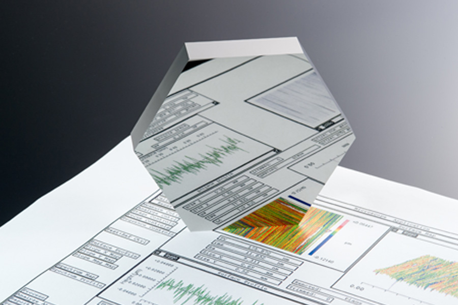 Mirror Surface Grinding (Hydrostatic spindle is required)