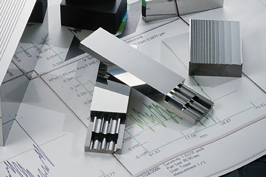 Contouring/Mirror Surface Machining