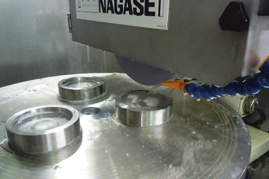 Multi-Parts Simultaneous Surface Grinding