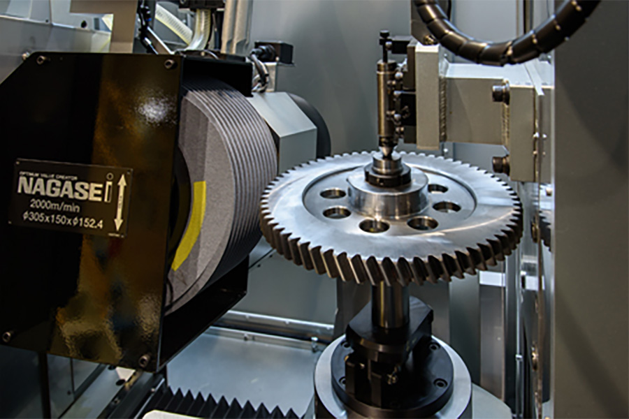 Grinding of Helical Gear Geometry