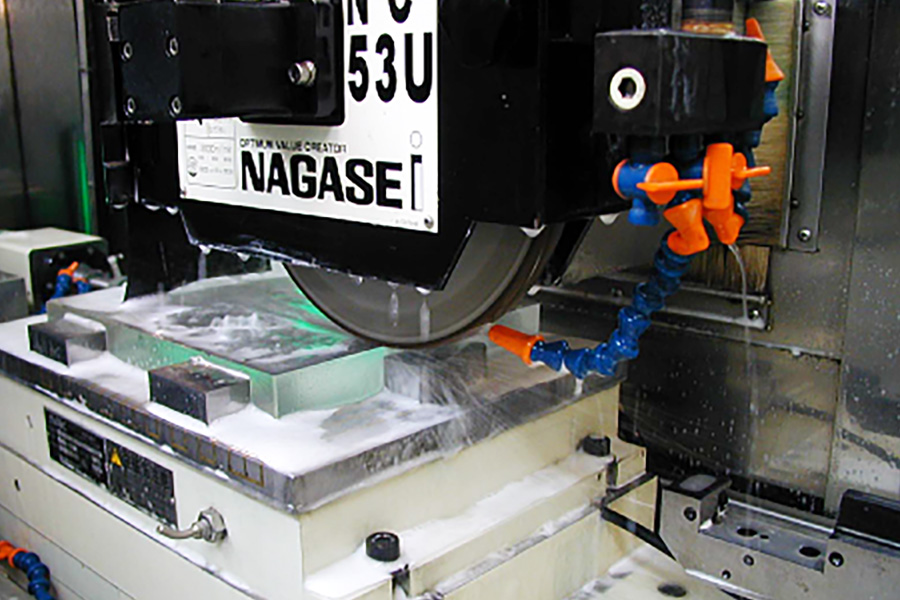 Ultra-Mirror Surface Grinding of Schmidt Corrector Plate