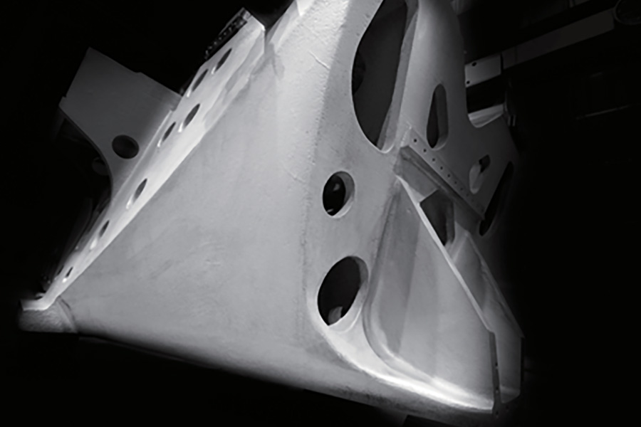 従来の工作機械の形状とは一線を画すまったく新しい自然の理にかなった理想的な構造体