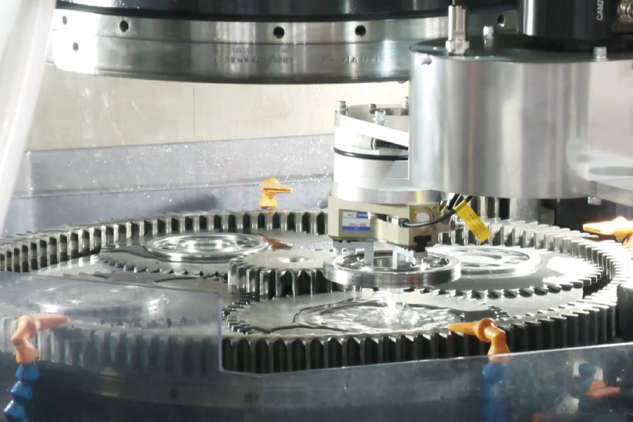 ベアリング間座ワークの自動供給·取り出し