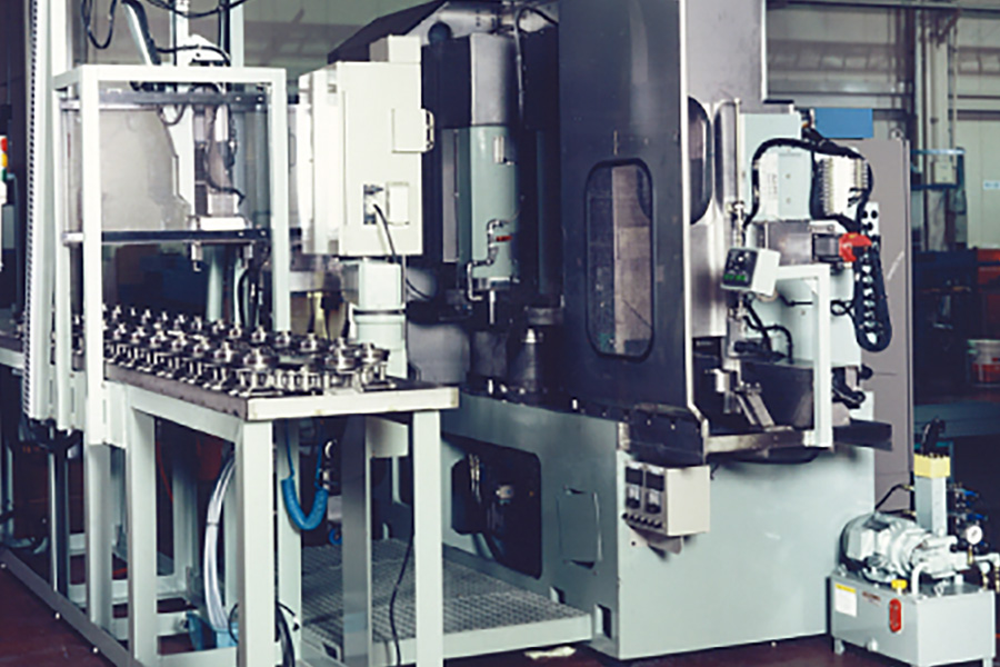 Fully Automatic Electric Field Combined Grinding Machine (Caliber roller grinding machine) Machine Appearance