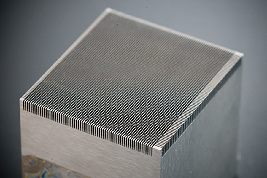 Micro-Groove Grinding of Carbide (80μm Square Pillar Process)