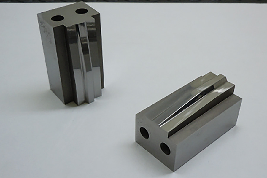 Free-Form Grinding of Internal Gear of Sheet Forging Dies